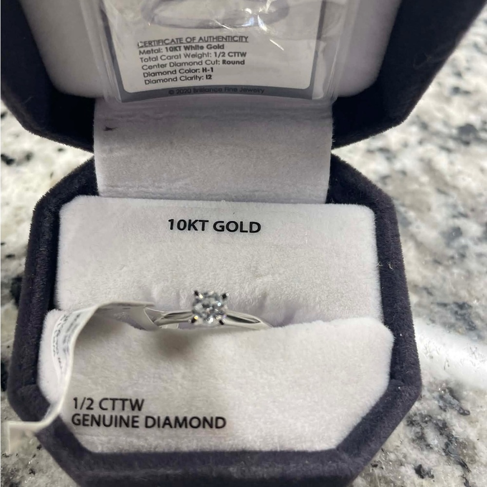 10KT Gold Diamond Ring